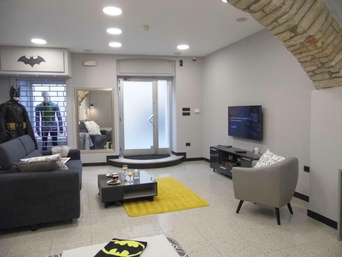 Ferienwohnung Batcave Pula Exterior foto